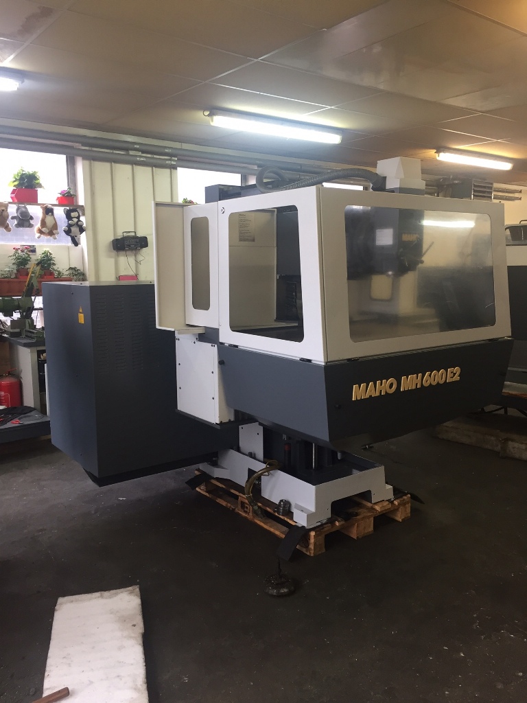 Machine • AWM Werkzeugmaschinen GmbH